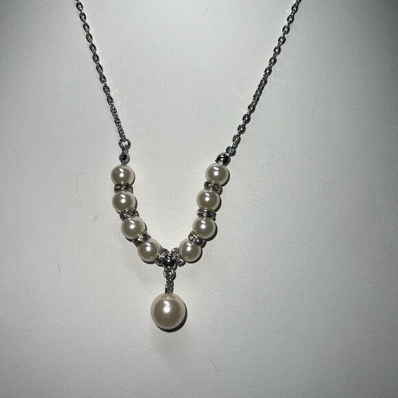 Silver Tone and Faux Pearl and Crystal Drop Necklace - Picture 1 of 5